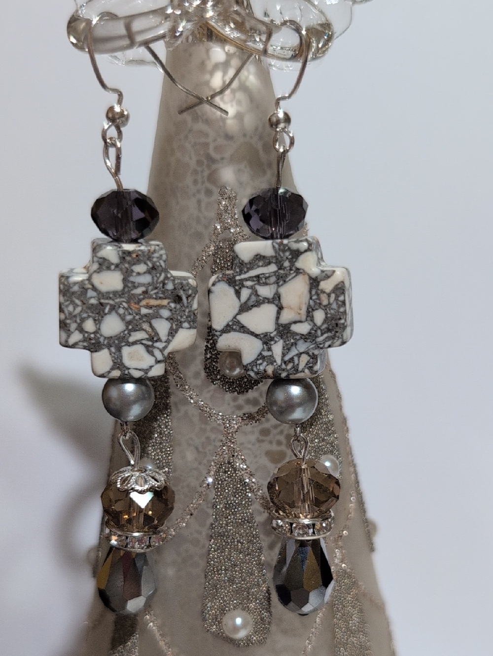 NWOT MARBLE CROSS Beaded glass dangling Earrings
